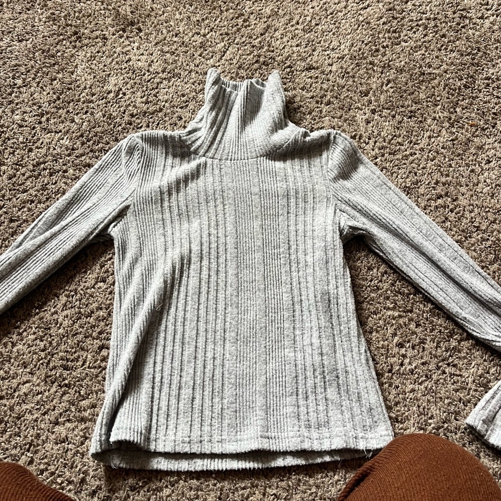 SUPER SOFT CROPPED TURTLENECK